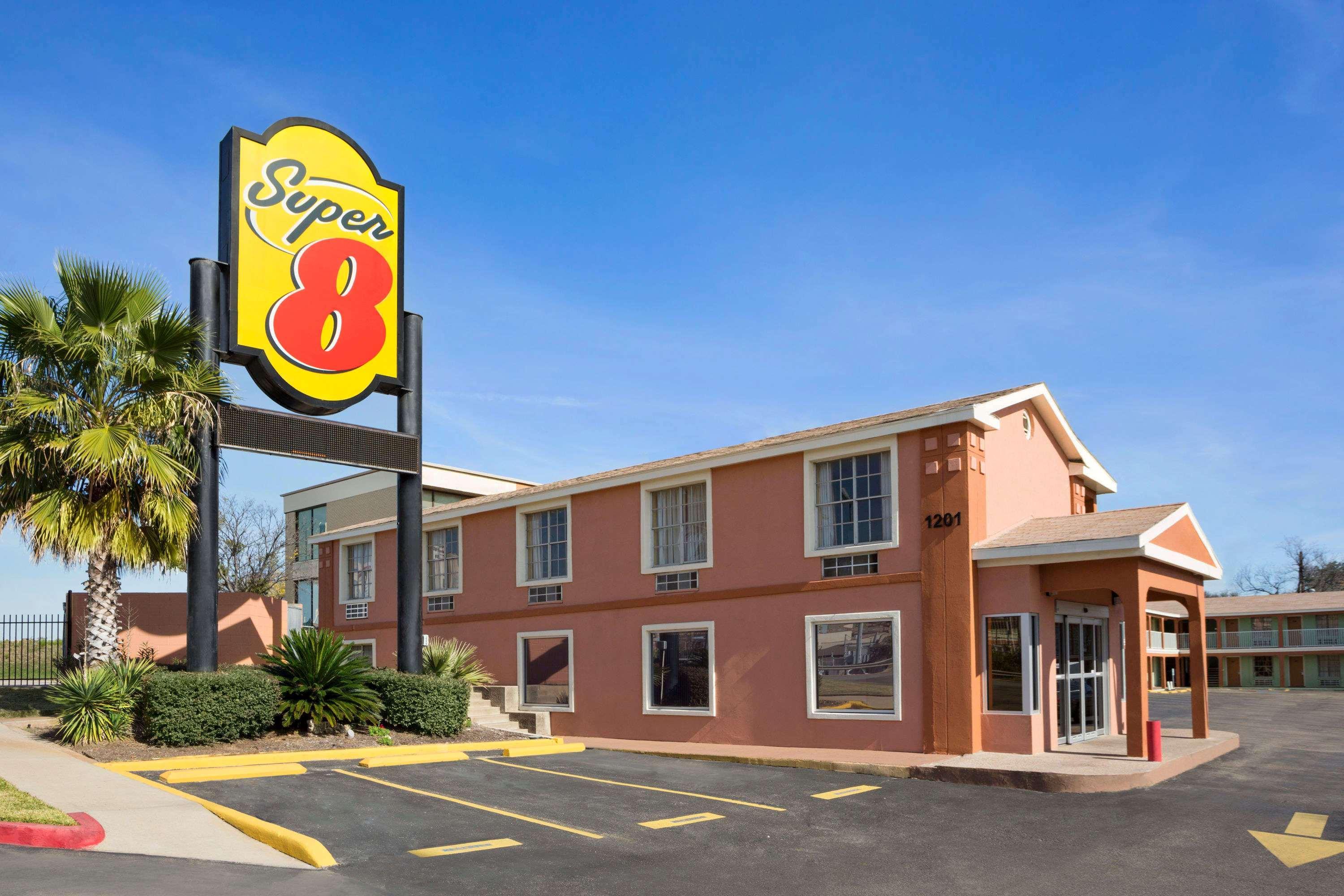 Super 8 By Wyndham Austin Downtown/Capitol Area Motel Eksteriør bilde